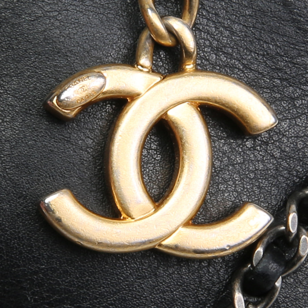 Chanel -Kette 20s Signes Tailentasche - Schwarz