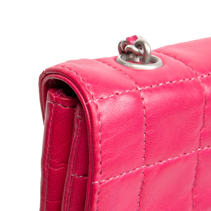 Chanel Lambskin -Schokoladenbeutel Mademoiselle Lock Chain -Tasche - Fuschia Outlet Final Sale