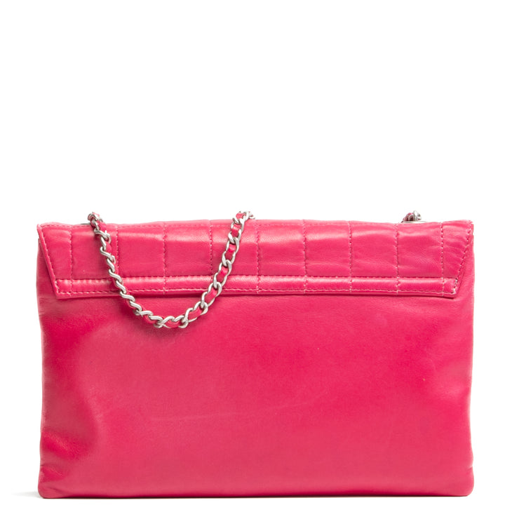 Chanel Lambskin -Schokoladenbeutel Mademoiselle Lock Chain -Tasche - Fuschia Outlet Final Sale