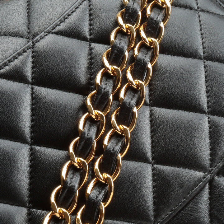 CHANEL Jumbo Double Flap Gestepptes Lammleder mit Gold