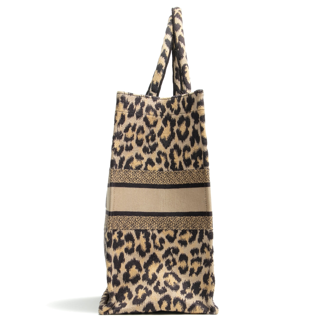 CHRISTIAN DIOR Große Canvas-Buchtasche mit Animal-Print OUTLET FINAL SALE