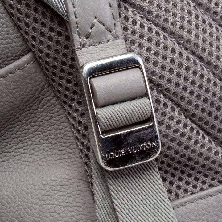 LOUIS VUITTON Aerogram Takeoff Rucksack - Grau