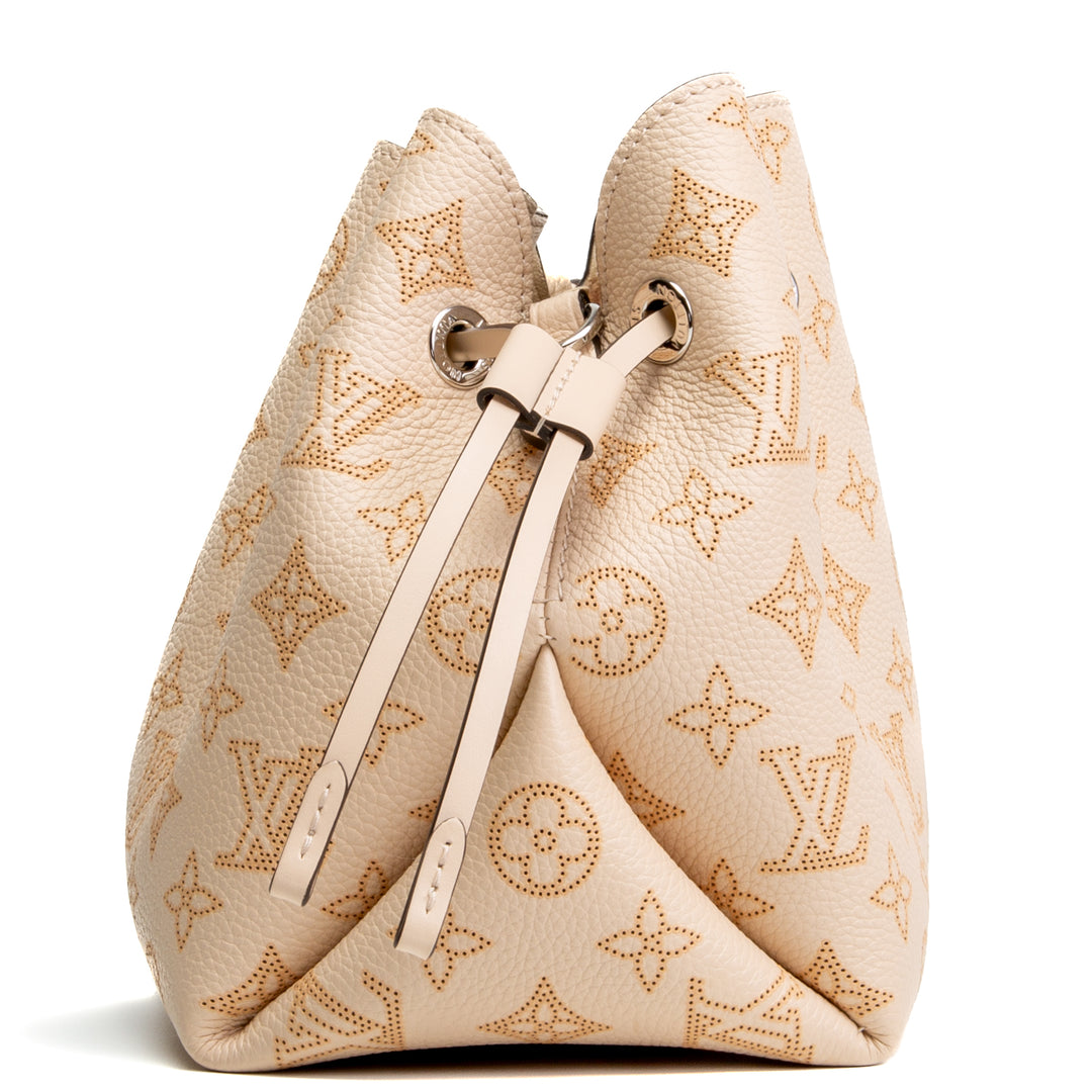 LOUIS VUITTON Monogram Mahina Bella w/ coin purse - Beige